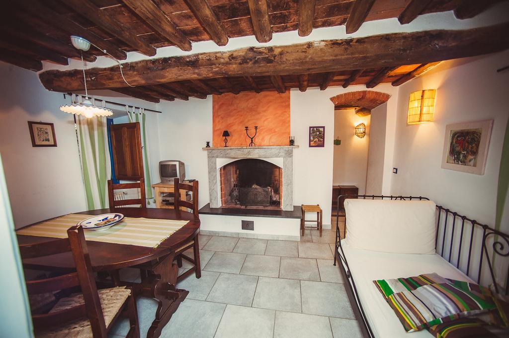 Casa Vacanze Al Settimo Cielo Massa  Exterior foto